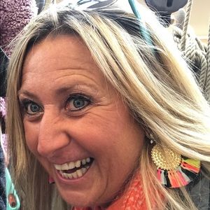 Meet your Posher, Angela